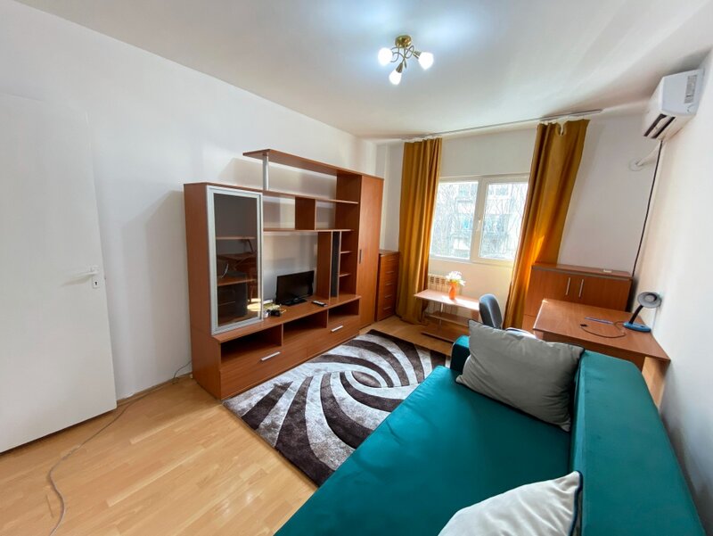 Lacul Tei  Garsoniera, 28 mp, etaj 3/4, zona Lacul Tei - 4 minute pama la parcul Circului