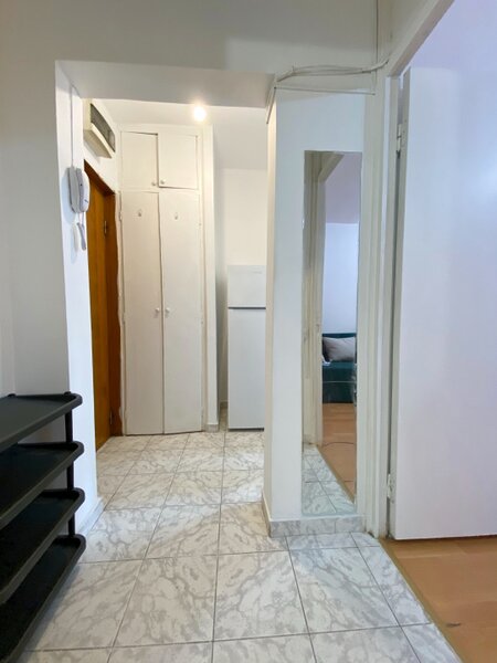 Lacul Tei  Garsoniera, 28 mp, etaj 3/4, zona Lacul Tei - 4 minute pama la parcul Circului